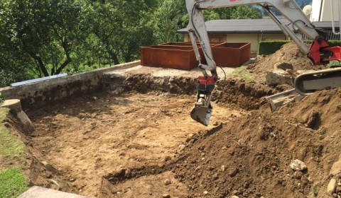 Aushub für Swimmingpool Aushub für Swimmingpool